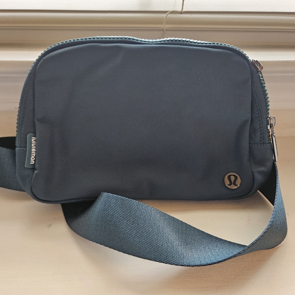 Lululemon Everyday Belt Bag